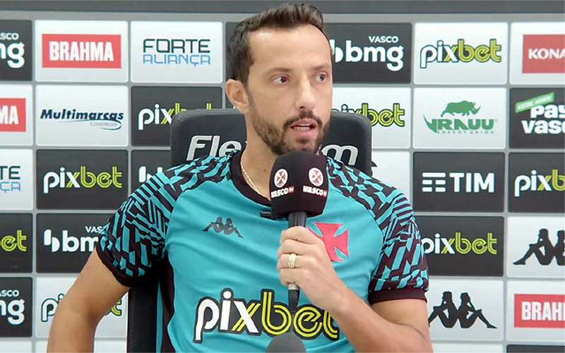 Após polêmica em substituição no Vasco, Nenê se explica e pede desculpas