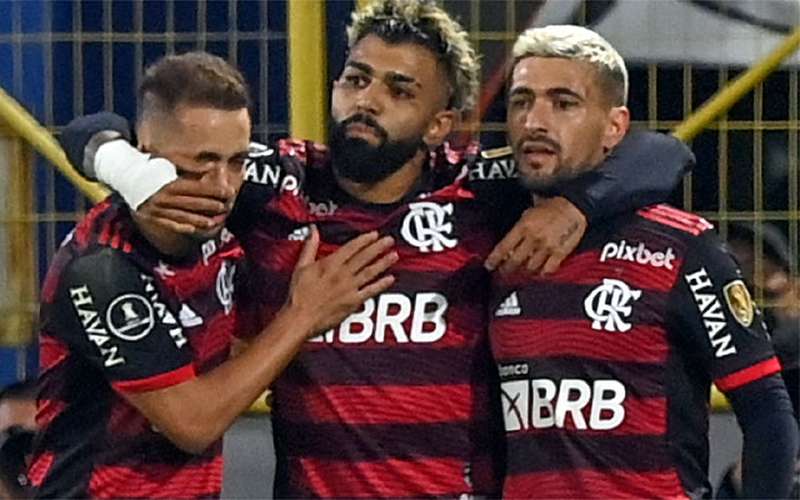 Libertadores: Flamengo bate Universidad Católica e fica perto das oitavas