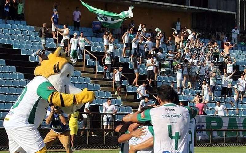 Perto de fechar as portas, Ipatinga celebra acordo para pré-venda da SAF
