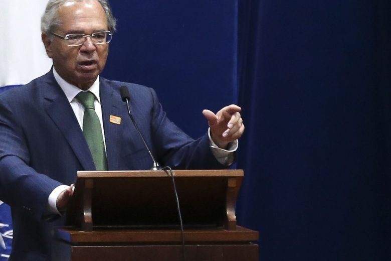 Ministro se reúne com ministra da Economia da Espanha