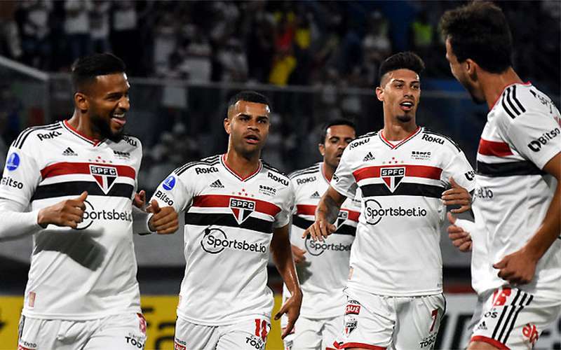 São Paulo vence Jorge Wilstermann e se aproxima de vaga na Sul-Americana