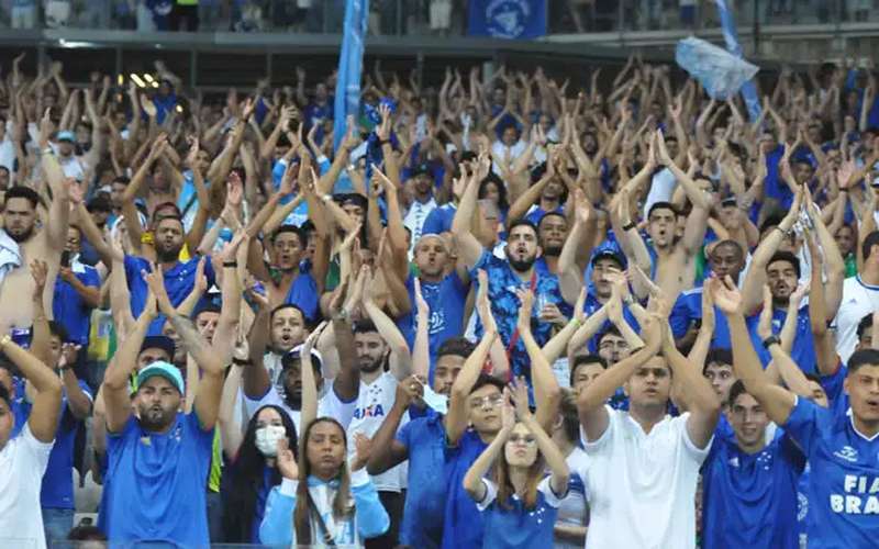 Cruzeiro chega à marca de 44 mil sócios-torcedores
