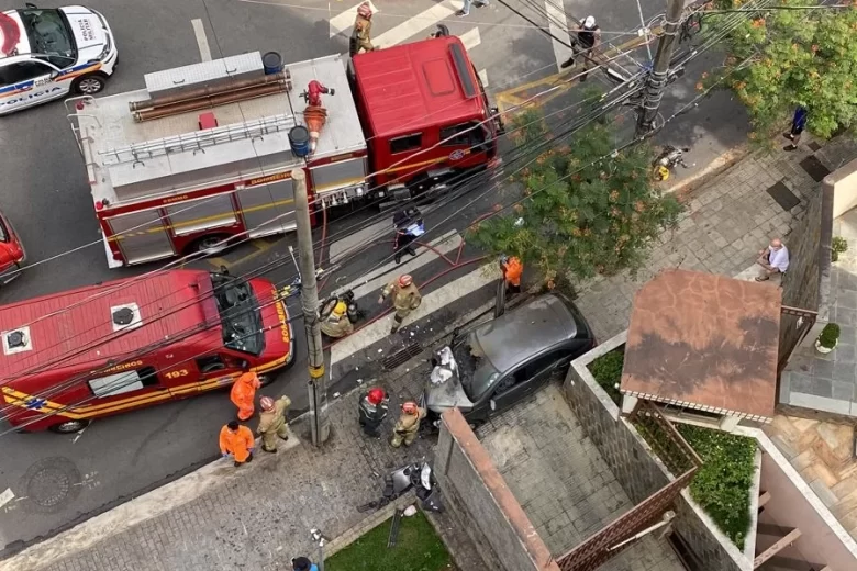 Carro bate em muro e deixa duas irmãs idosas mortas em Belo Horizonte