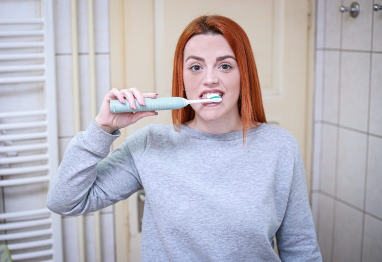 Você sabia que lentes de contato nos dentes são irreversíveis?