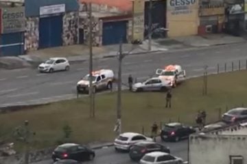 Homem é preso após perseguição e troca de tiros na avenida Cristiano Machado, em BH