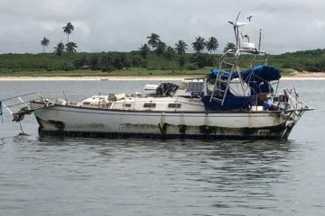 Corpo é encontrado em veleiro à deriva na costa de Natal