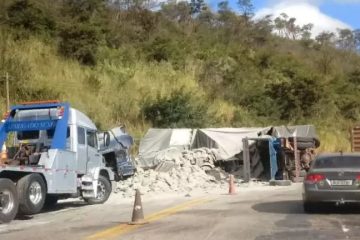 Trânsito na BR-381 é liberado após grave acidente desta quinta-feira