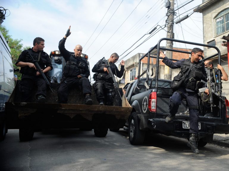 Tiroteios entre traficantes assustam favela na zona norte do Rio