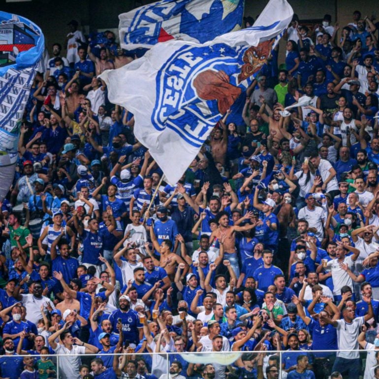 Cruzeiro será julgado nesta segunda-feira por cânticos homofóbicos em jogo contra Grêmio