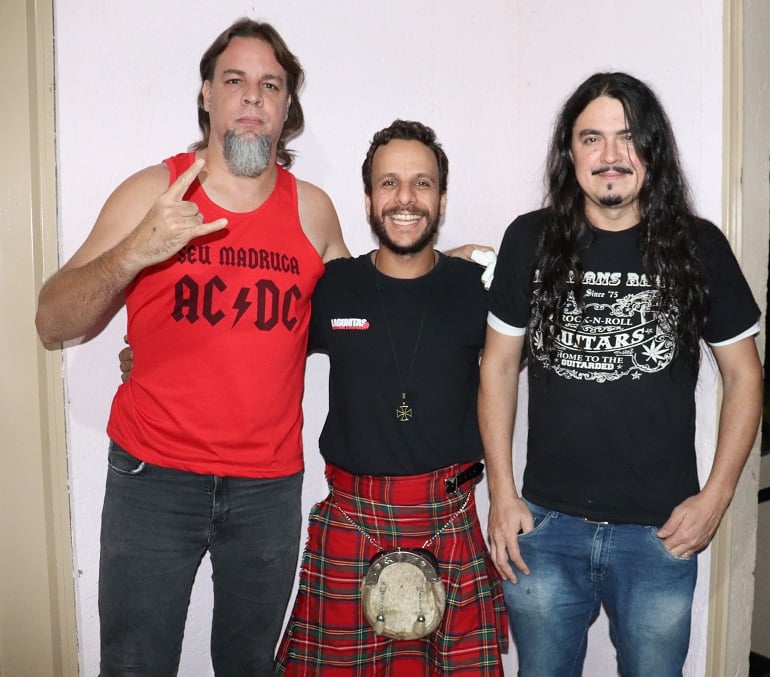 Conheça a banda “Seu Madruga”, tributo a AC/DC que está há mais de 20 anos na estrada