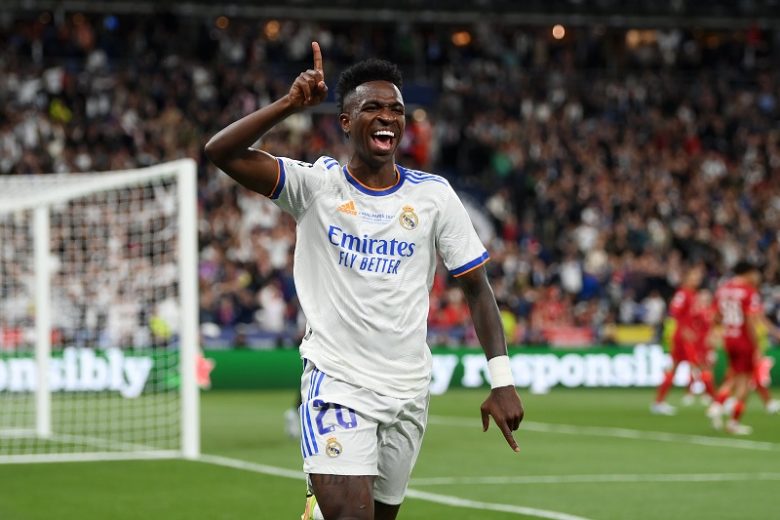 Atlético de Madrid suspende três sócios acusados de insultos racistas a Vini Jr.