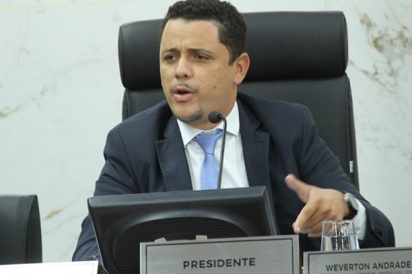 Confusão, tumulto e bate-boca marcam a votação do orçamento impositivo em Itabira