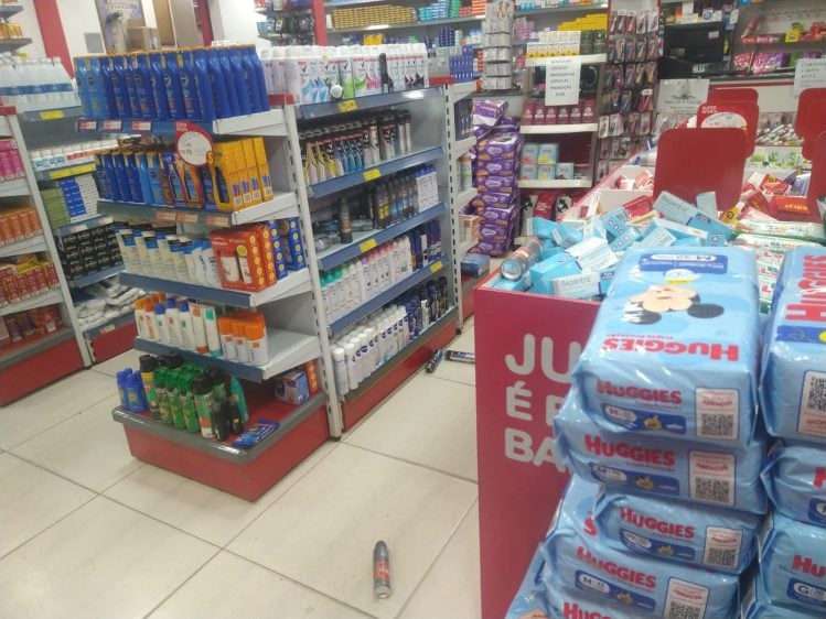 Farmácia é arrombada durante a madrugada em Itabira