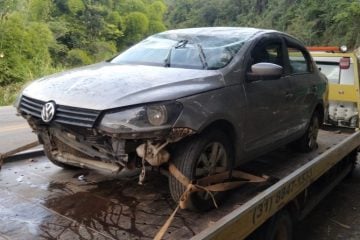 Idoso cochila e capota Voyage na MGC-120 em Santa Maria