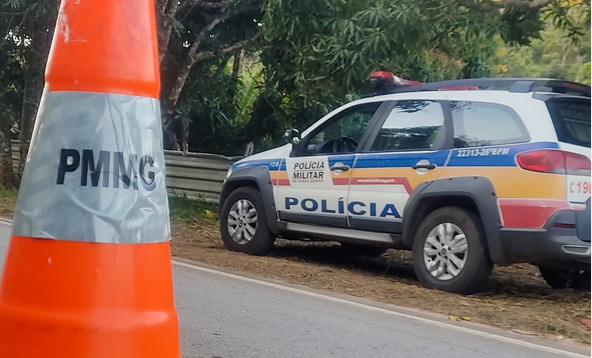 Homem tem motocicleta furtada em Ipoema