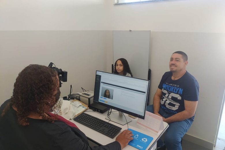 Nova carteira de identidade já é emitida em Itabira e região