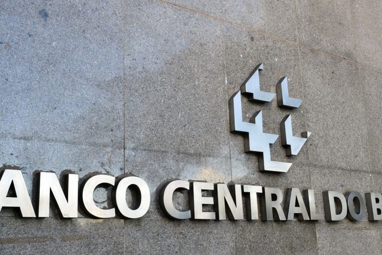 Copom mantém juros básicos da economia em 13,75% ao ano