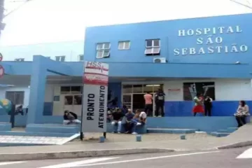 Casal com Covid-19 se recusa a usar máscara e agride médico