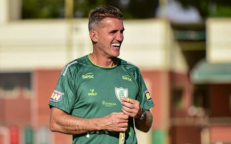 Com novidades, Mancini define escalação do América para encarar o CSA