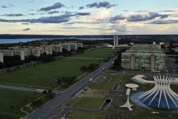 Servidores federais deverão retornar ao trabalho presencial em 6 de junho