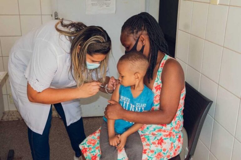 Itabira não atinge meta de vacinação infantil em 2022; SMS elenca ações para combater problema