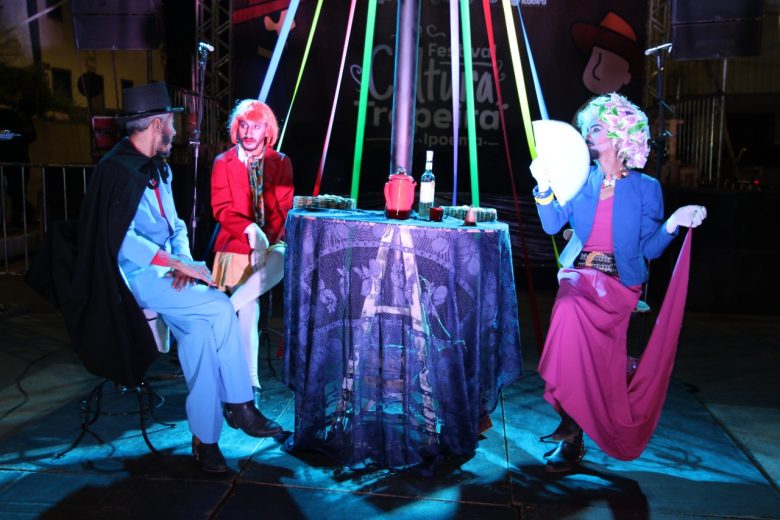 1º Festival da Cultura Tropeira: programação teve palestras e apresentação teatral