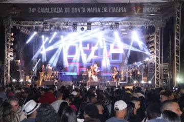 GALERIA DE FOTOS: sertanejos contagiam o público na 34ª Cavalgada de Santa Maria