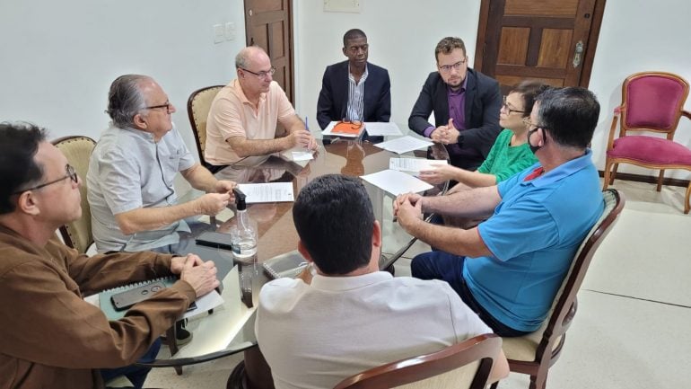 Projeto de Lei que aprova aditivo ao acordo com professores é oficializado em Monlevade