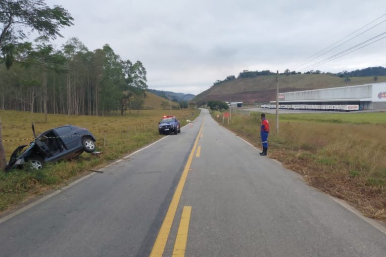 Animal na pista causa acidente grave na MGC-120