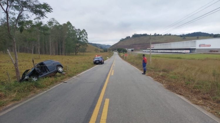 Animal na pista causa acidente grave na MGC-120