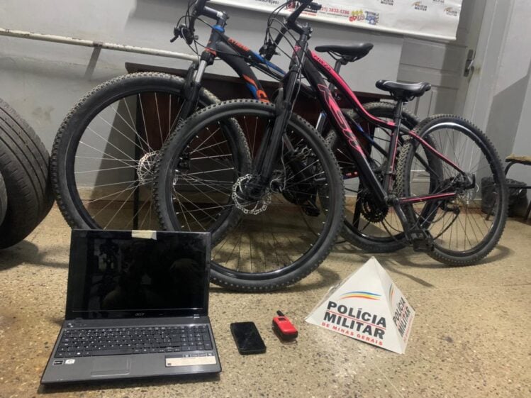 PM recupera bicicletas e notebook furtados em Santa Bárbara