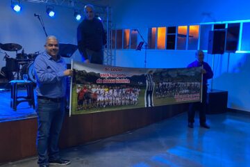 Futebol do Real: clube homenageia jogadores com mais de 70 anos