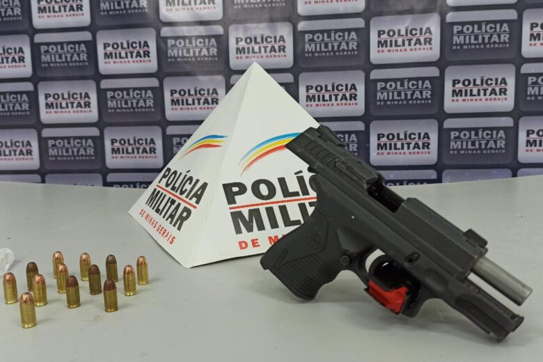 Homem é preso com pistola e cocaína em Itabira
