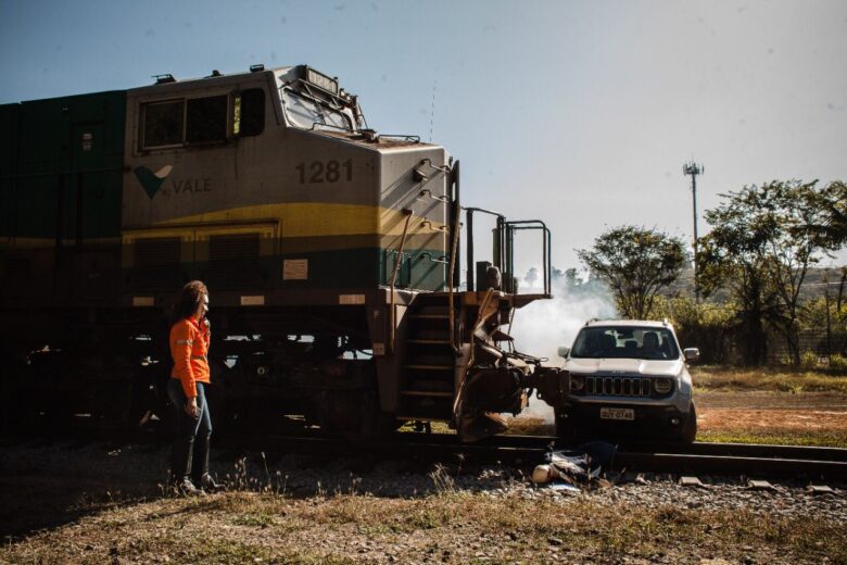 Bombeiros, Vale e Defesa Civil fazem simulado de acidente ferroviário