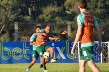 Mancini define relacionados do América para jogo contra Ceará pela Série A