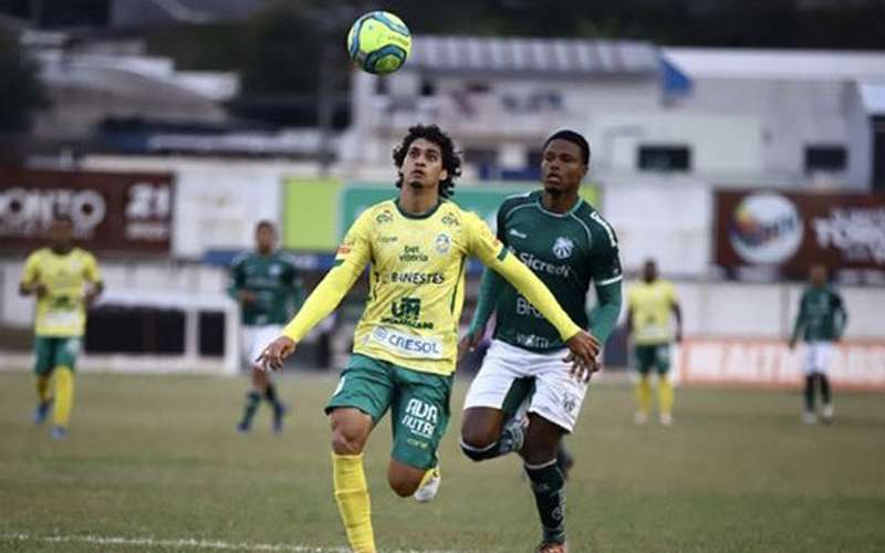 Caldense perde para Nova Venécia e segue na lanterna da Série D