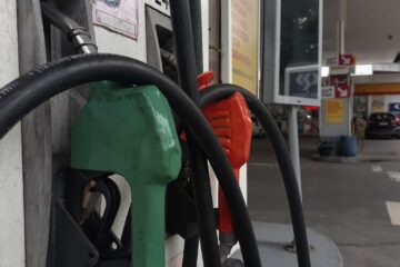 Petrobras anuncia reajuste de 7,5% no preço da gasolina às distribuidoras