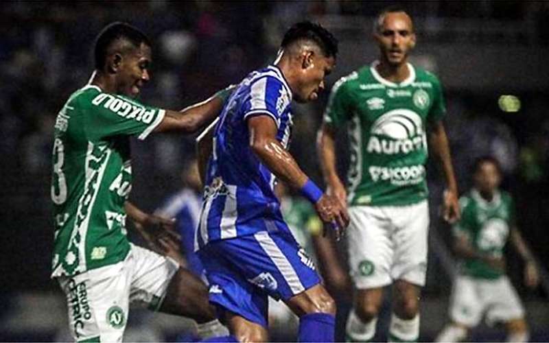 Chapecoense empata no fim contra o CSA, mas mantém jejum na Série B