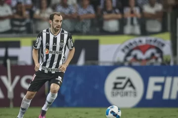 Após deixar o Atlético-MG, Diego Godín acerta ida para o Vélez Sarsfield