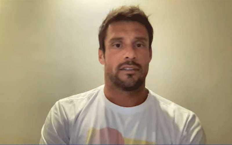 Fabricio relembra pênalti polêmico contra o Cruzeiro convertido por Ronaldo