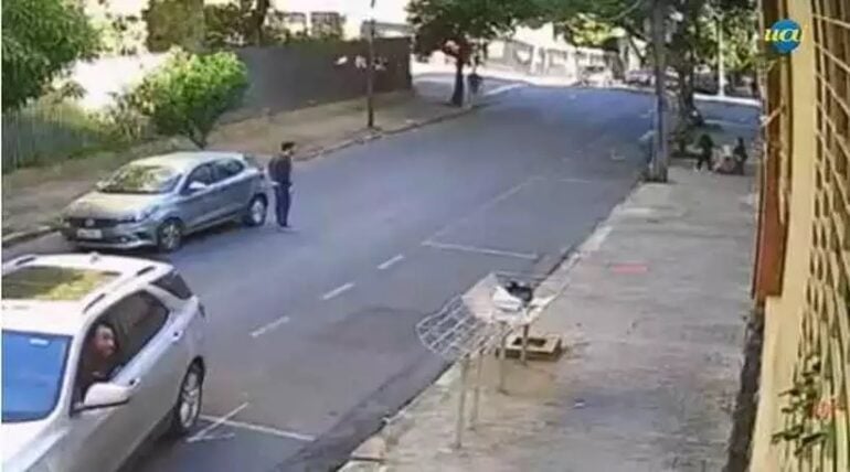 Engenheiro que esfaqueou ex-companheira é indiciado por tentativa de feminicídio