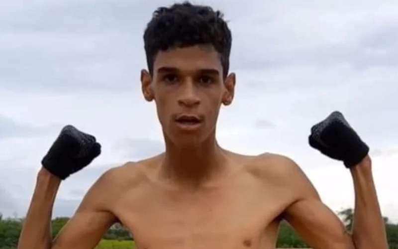 ‘Luva de Pedreiro’ faz vídeo irritado e anuncia pausa nas atividades