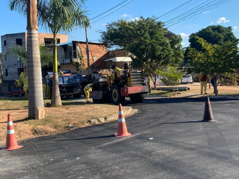 Prefeitura de Ipatinga conclui obras de rede de esgoto e avança correções asfálticas