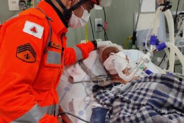 Bombeiro atende a própria avó durante incêndio na Santa Casa de BH