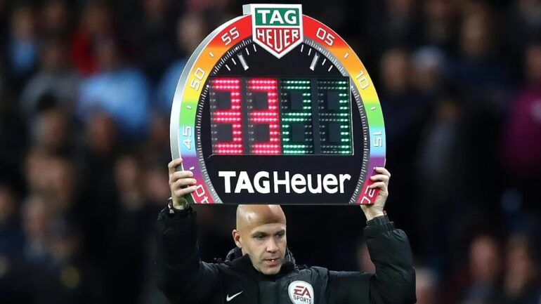 Associação que regula regras do futebol aprova novo limite de cinco substituições