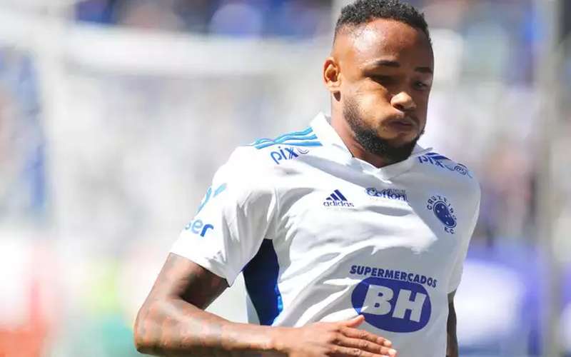 Rafa Silva não treina e deve desfalcar o Cruzeiro no jogo contra o Sport