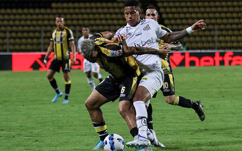 Santos marca no fim e busca empate com Deportivo Táchira na Sul-Americana