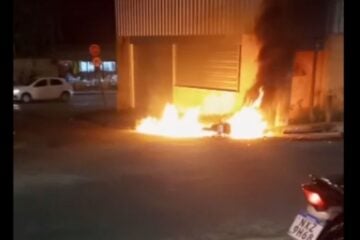 Acidente termina com moto carbonizada em Itabira