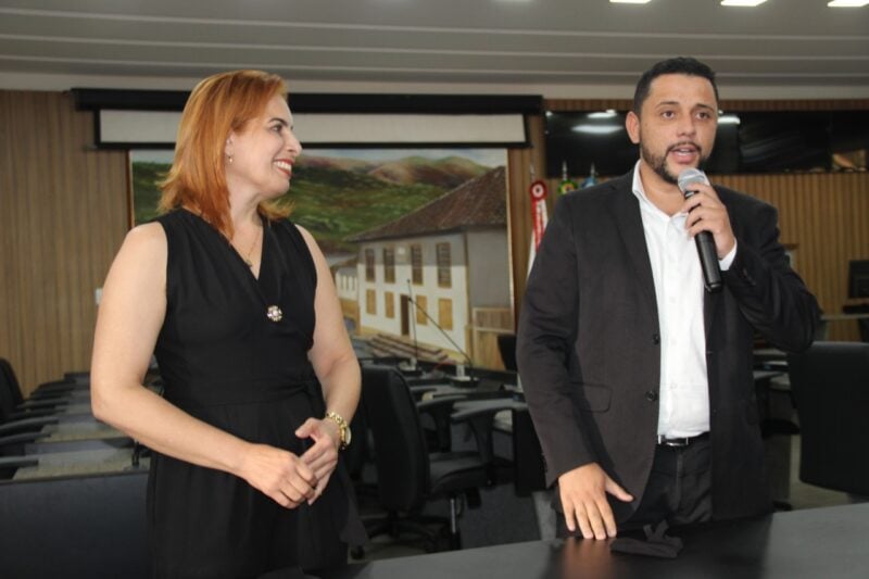 Racíbia Moura é a nova diretora da Câmara Municipal de Itabira
