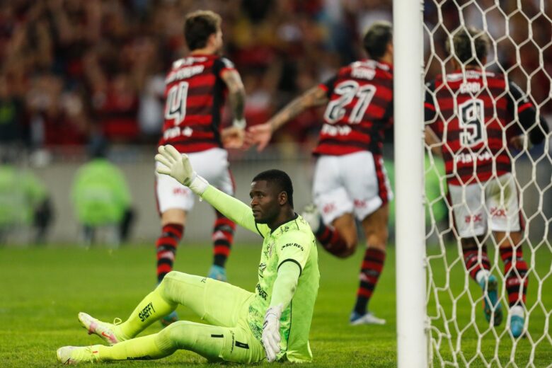 Libertadores: Pedro brilha e comanda goleada do Flamengo sobre Vélez